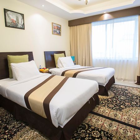 Travellers Hotel Apartment Dubai Esterno foto