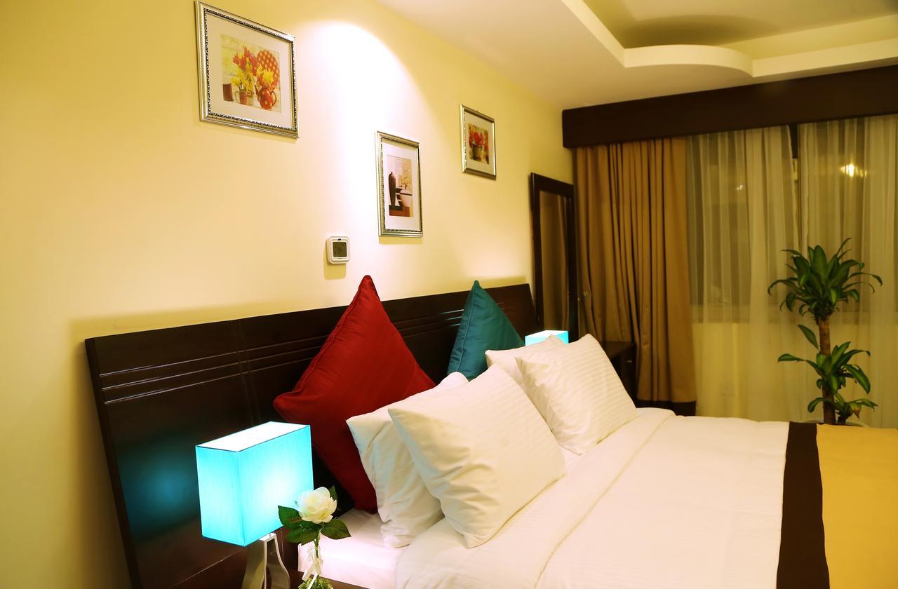 Travellers Hotel Apartment Dubai Esterno foto