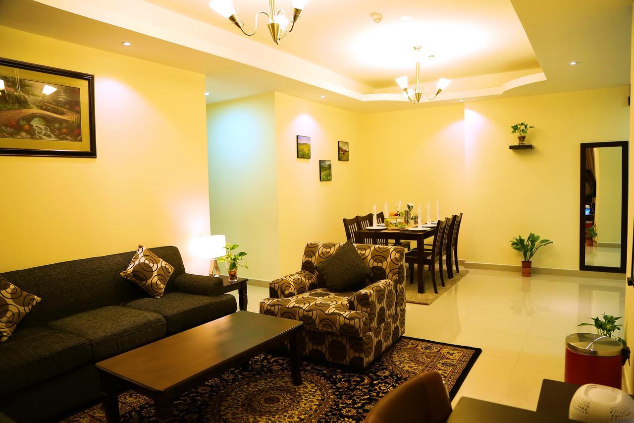 Travellers Hotel Apartment Dubai Esterno foto