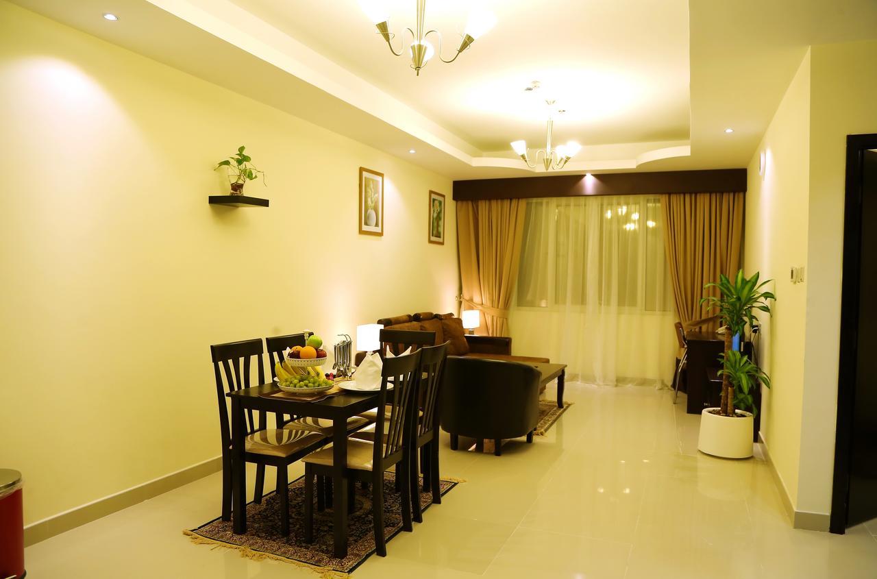 Travellers Hotel Apartment Dubai Esterno foto